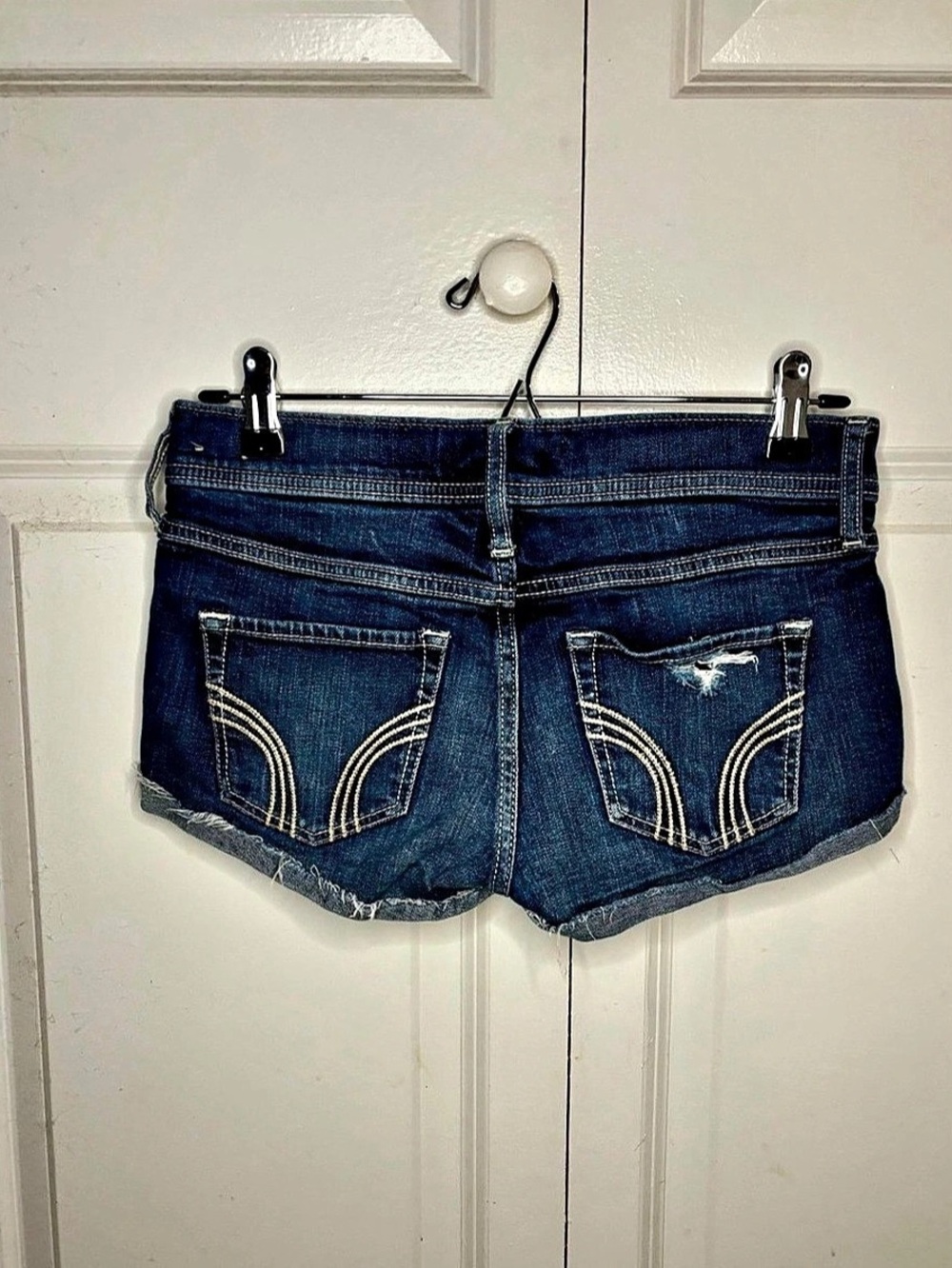 Hollister Distressed Denim Jean Shorts Waist 26